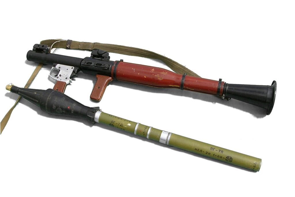 Rpg-7 vs. Carl gustav: anti-tank weapons in combat – which blows away the competition?