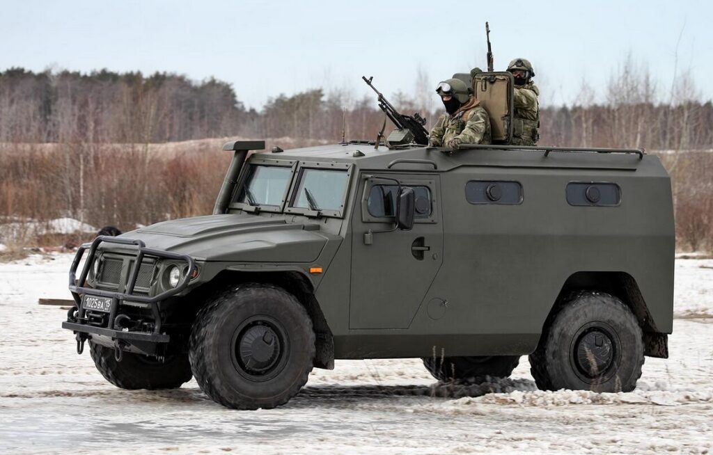 Humvee vs. GAZ Tigr: Which Light Utility Vehicle Dominates the Battlefield?